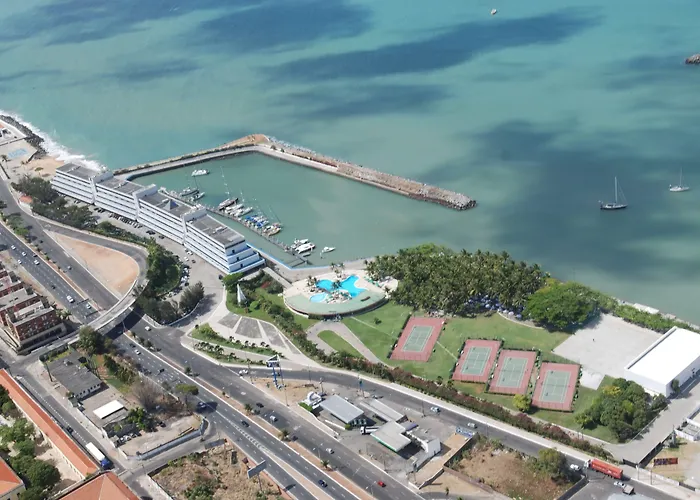 Marina Park Hotel